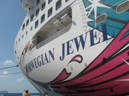 0587-MV Norwegian Jewel