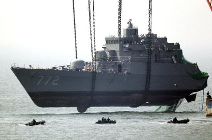 1037-Korean warship salvage