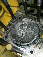2012.12-Dropped valve on Cat D397.13