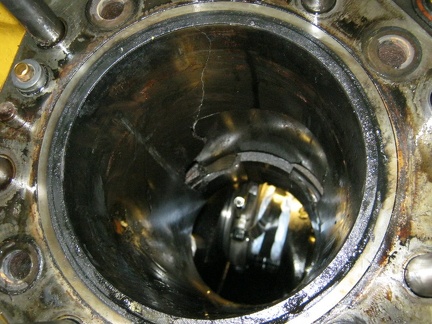 2012.12-Dropped valve on Cat D397.21