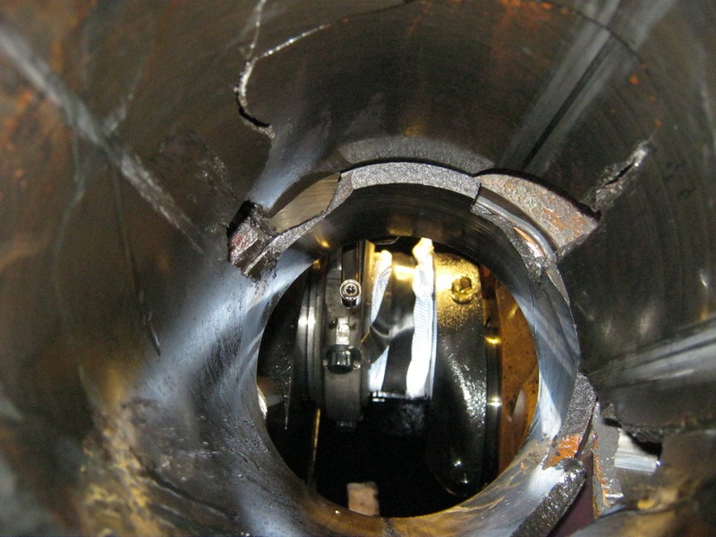 2012.12-Dropped valve on Cat D397.22.jpg