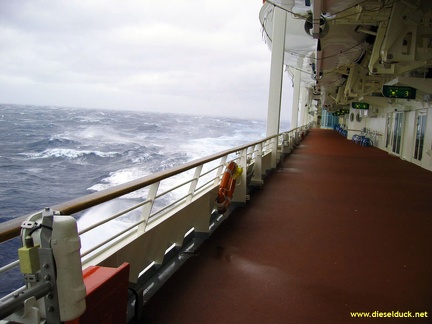 0098-gom-rough-seas.05