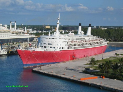 0216-mv-big-red-boat---rembrandt