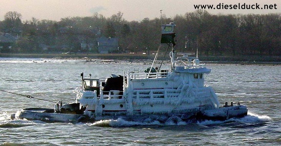 0045-icy tug.ny.03.03