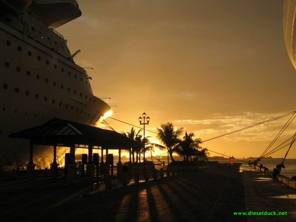 0309-sunset-in-nassau