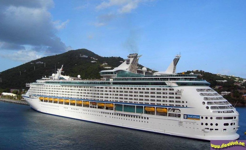 0436-mv exlorer of the seas.jpg