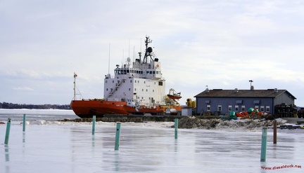 0600-CCGS-Terry-Fox