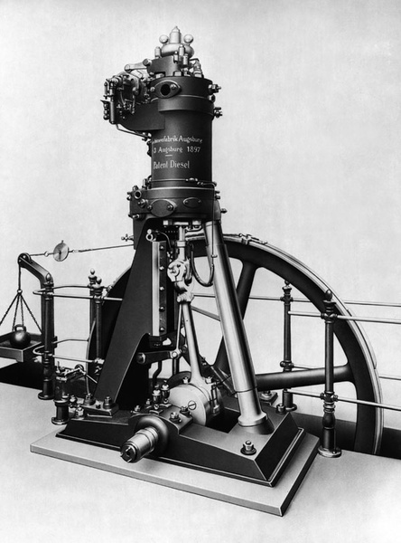 0164-Erster_Dieselmotor_1897.jpg