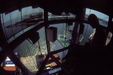 0018-container crane view