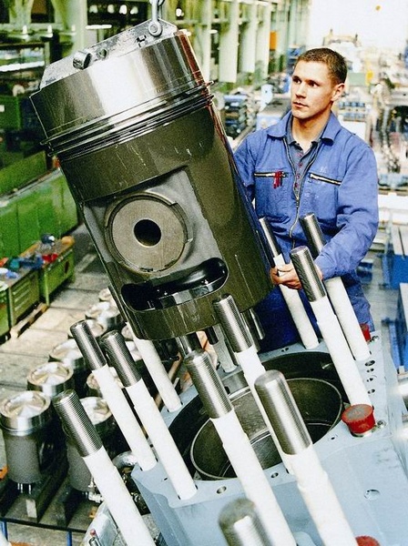 0075-pulling a piston.jpg