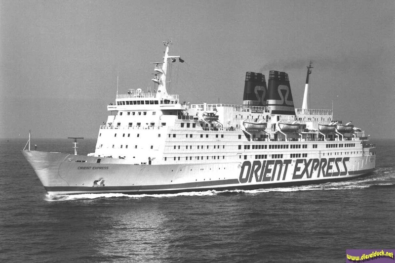 0044-mv orient express - ferry.jpg