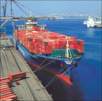0068-container ship in port