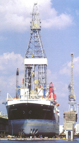 0347-mv glomar explorer - drill ship.jpg