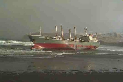 0395-mv kuro - hard aground