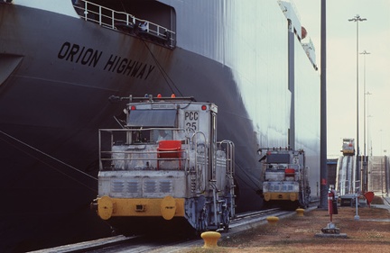 0435-mv orion highway -roro panama canal