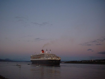 0452-mv queen mary - in quebec city.9