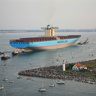 1003-Maersk 11000 box ship