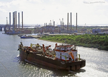 0639-2006.08-Galveston-Harbour-l