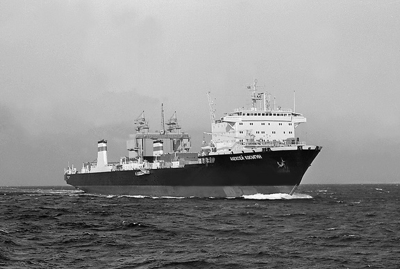 1105-Soviet yard ships.08