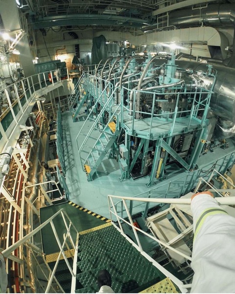 0274.Engine room sights.jpg