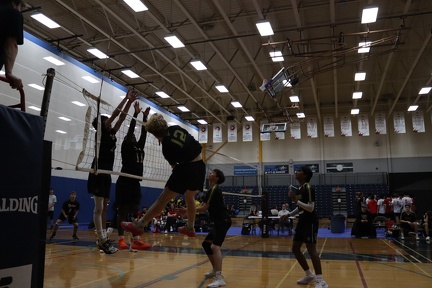 2025.10.10-VIU VB.34