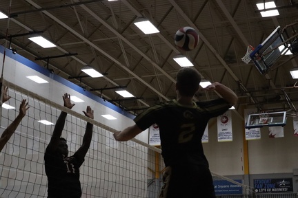 2025.10.10-VIU VB.37