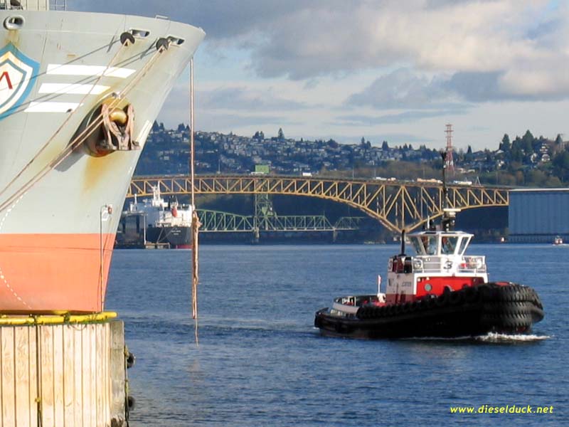 0038-cates tug in vancouver.jpg