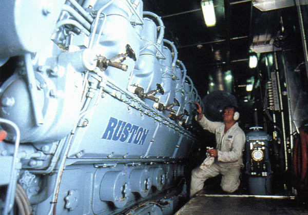 0092-ruston_16v_5000hp.jpg