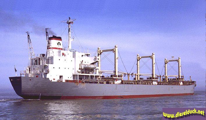 0047-MV Pericles in 1972.3