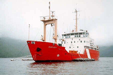 0036-ccgs bartlett - buoy tender.jpg