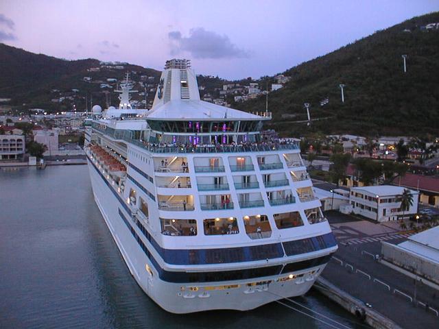 0089-cruise ship stern.jpg