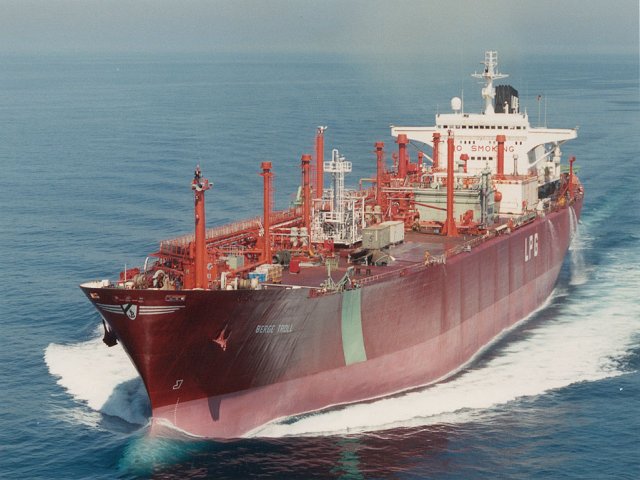0276-mv bergetroll - tanker.jpg