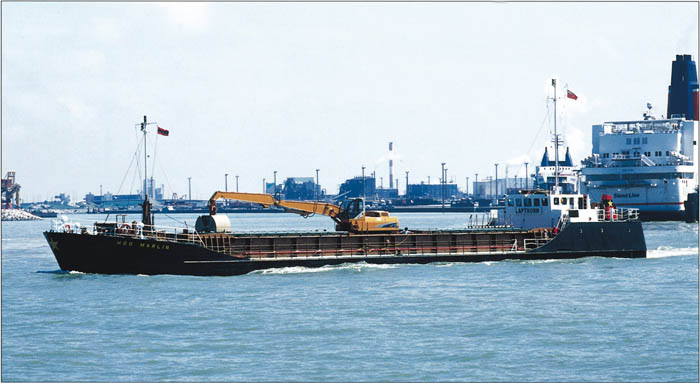 0593-mv_marlin_calais-river_freighter.JPG