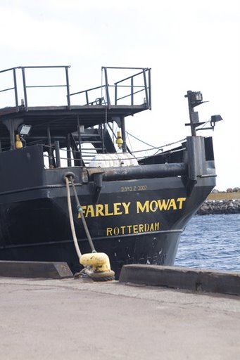 1014-MV Farley Mowat.1.jpg
