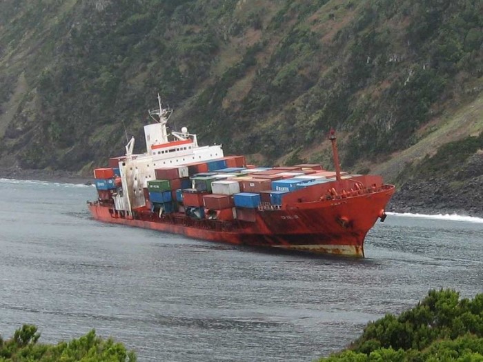 1140.firmy aground.jpg
